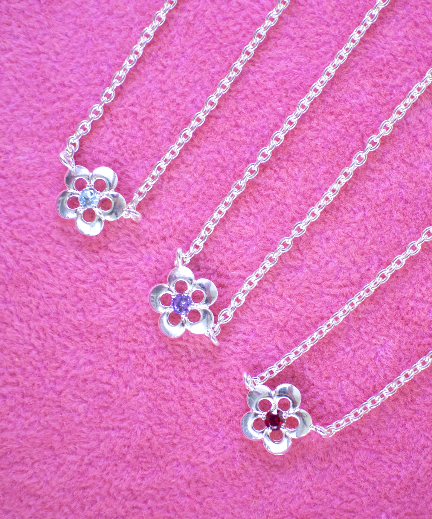 Amethyst Cutout Daisy Necklace