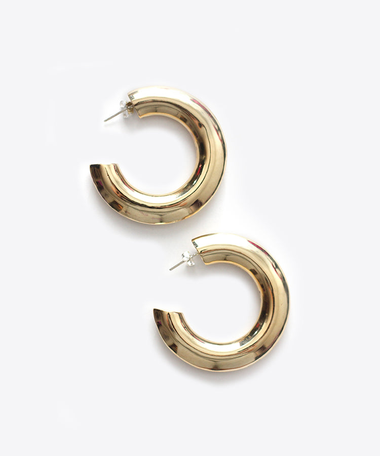 SHAMI - 
        
          
            Minetta Hoop Earrings