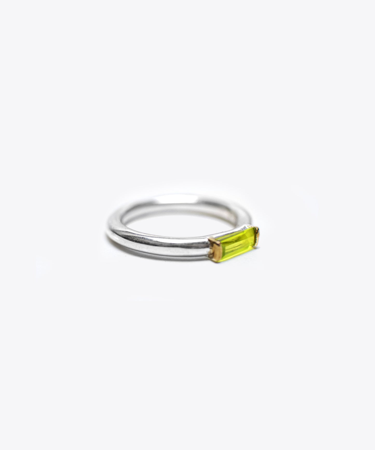 Dainty Baguette Peridot Ring