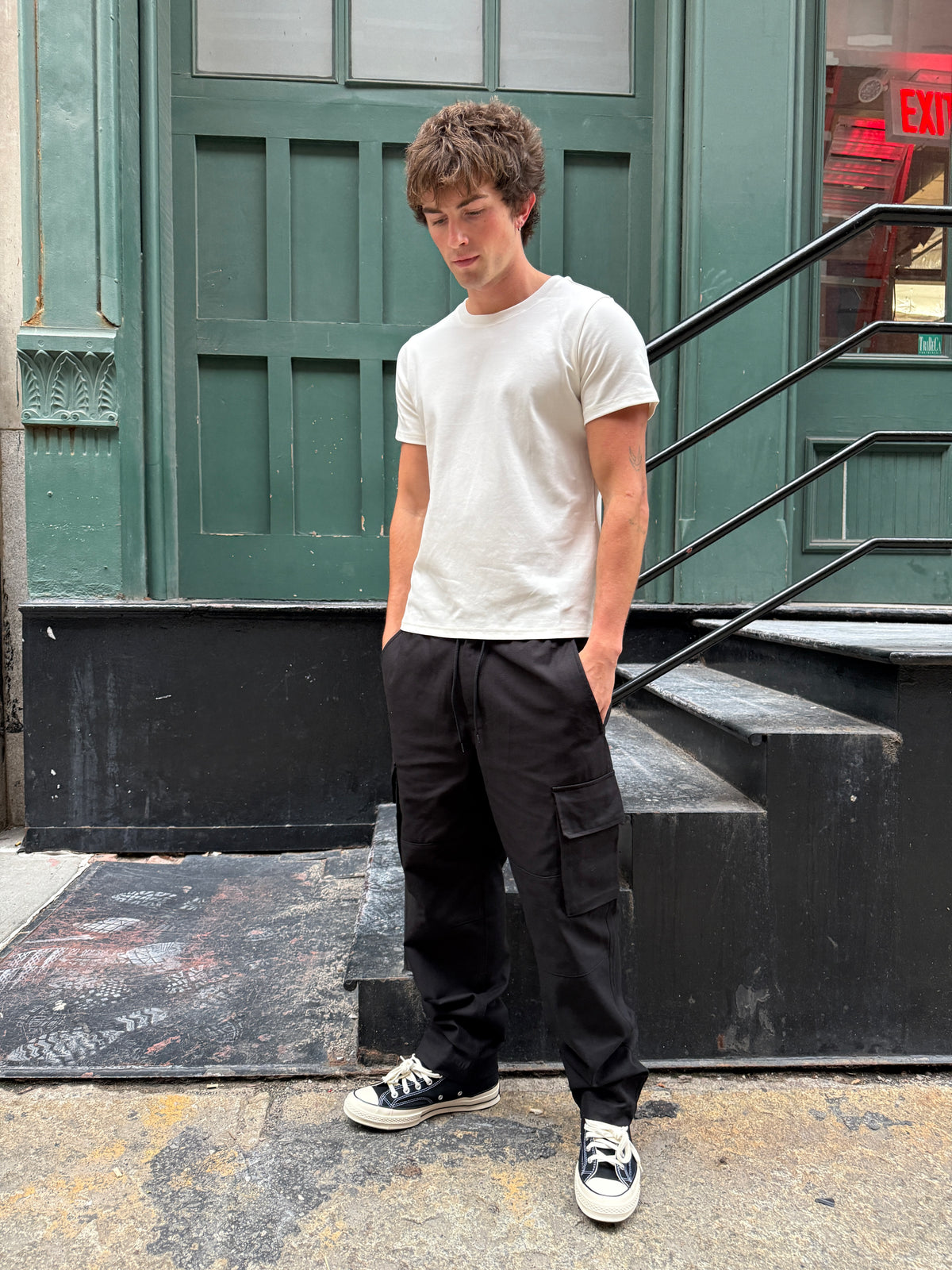 BLACK CARGO PANTS